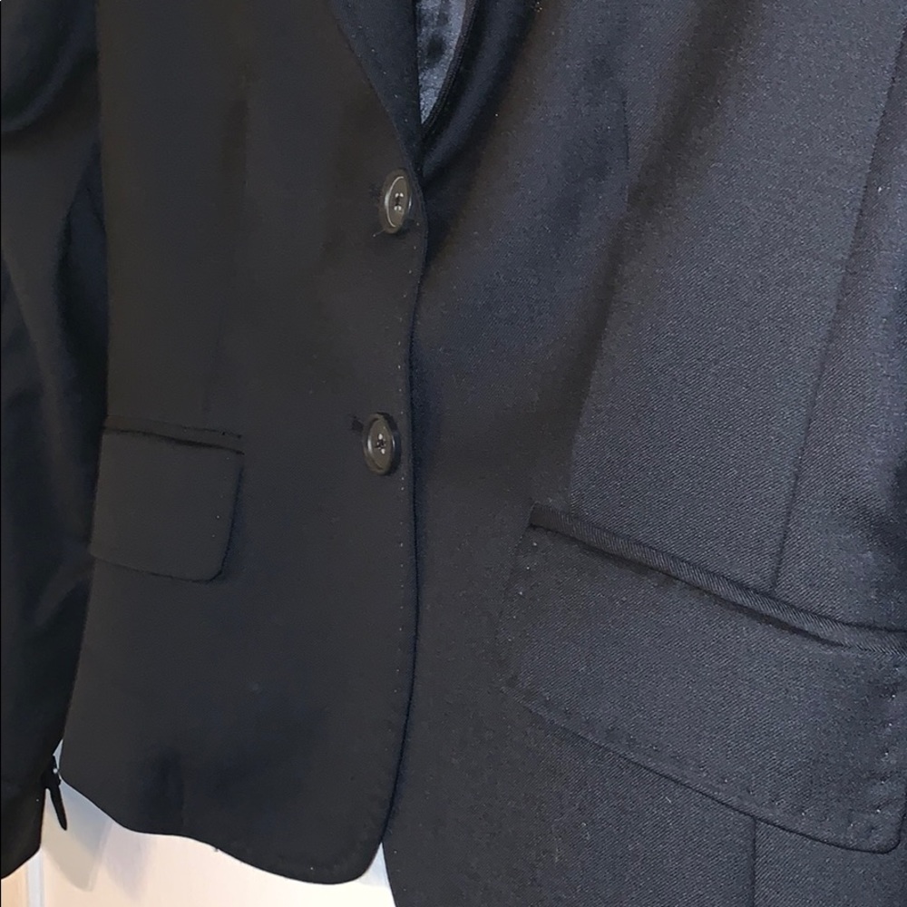 J Crew Black Blazer Sz 2, wool & polyester - Picture 6 of 8